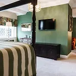 The White Hart Hotel