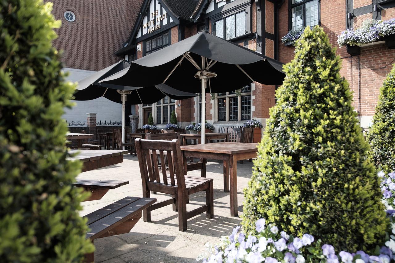 The White Hart 3*